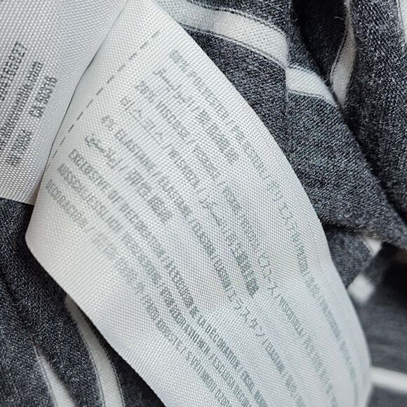 Hollister small top   - Picture 2 of 5